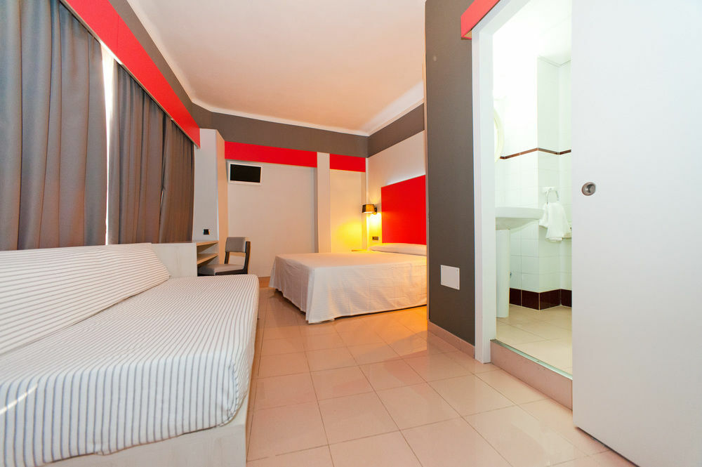 The Red Hotel By Ibiza Feeling - Adults Only San Antonio  Exterior photo