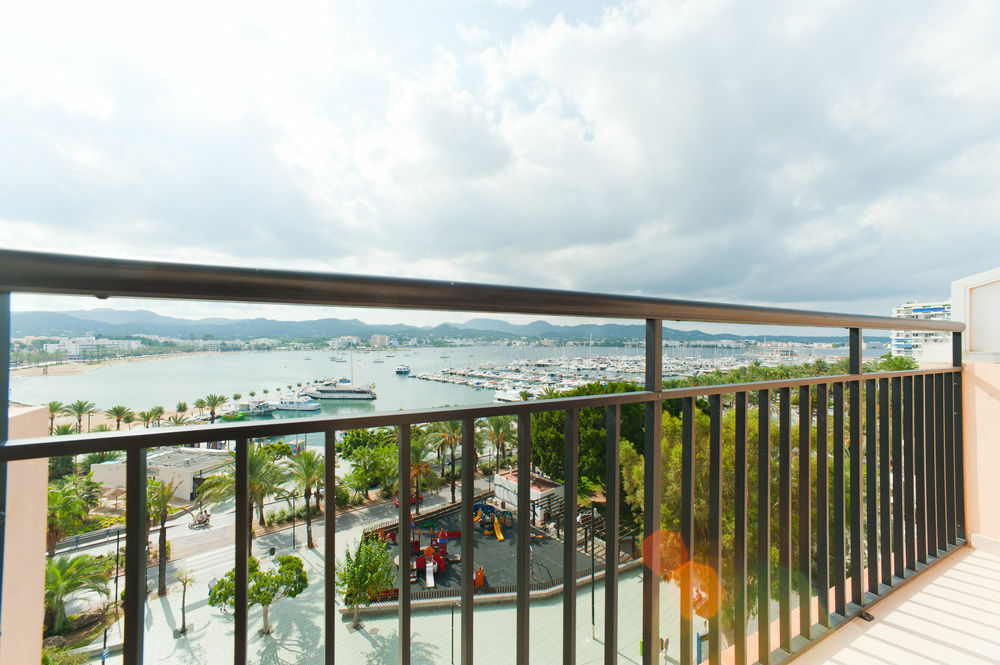 The Red Hotel By Ibiza Feeling - Adults Only San Antonio  Exterior photo